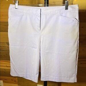 Izod Women's Light Purple Golf Bermudas